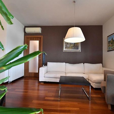 City Penthouse Vita Pula Eksteriør billede