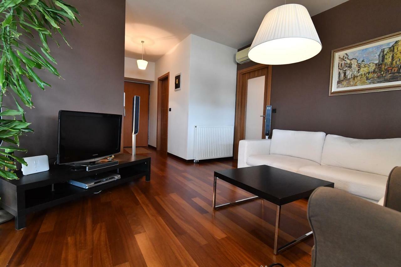 City Penthouse Vita Pula Eksteriør billede