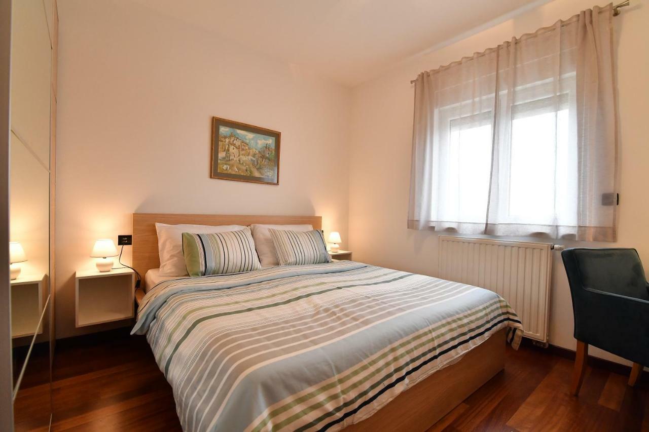 City Penthouse Vita Pula Eksteriør billede